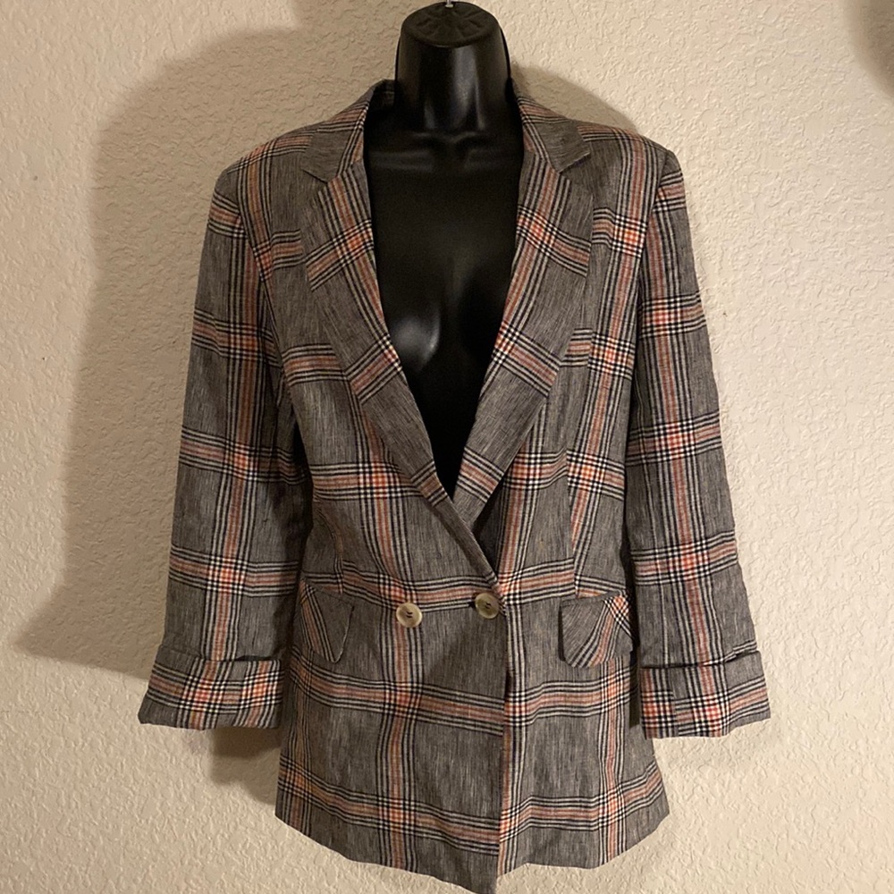 1. State. Size 6. Plaid striped lose fit blazer.